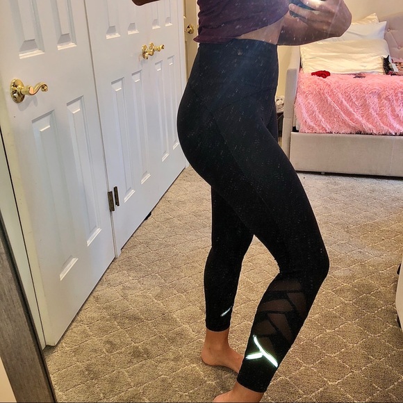 Black Lululemon Leggings High rise - Picture 1 of 6